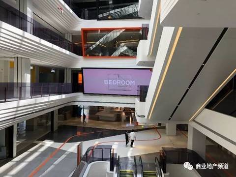 【BJL平台集团】身穿不敬君主制T恤 泰国男子被送精神病院(图1) BJL平台集团